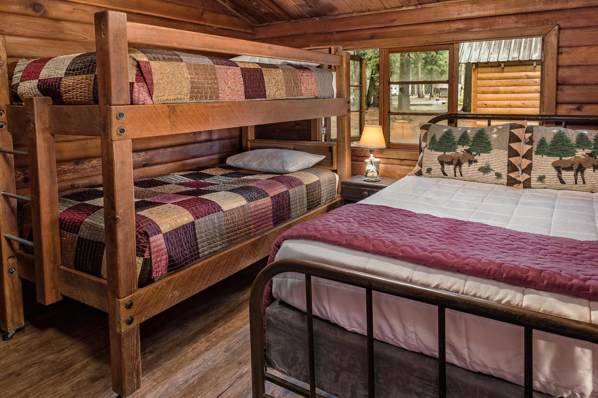 Shelter Cove Resort & Marina Odell Lake Room photo